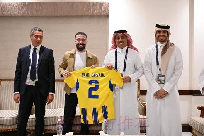 年薪800万欧! 官方:何塞卢加盟卡塔尔加拉法体育